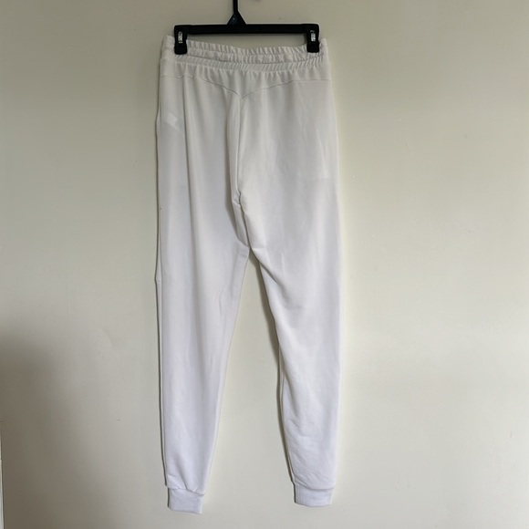 Gymshark Pullover Top & Leggings - Picture 9 of 10